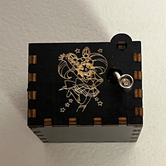 Sailor Moon Hand Crank Wooden Music Box Black Anime Musical - Picture 7 of 11